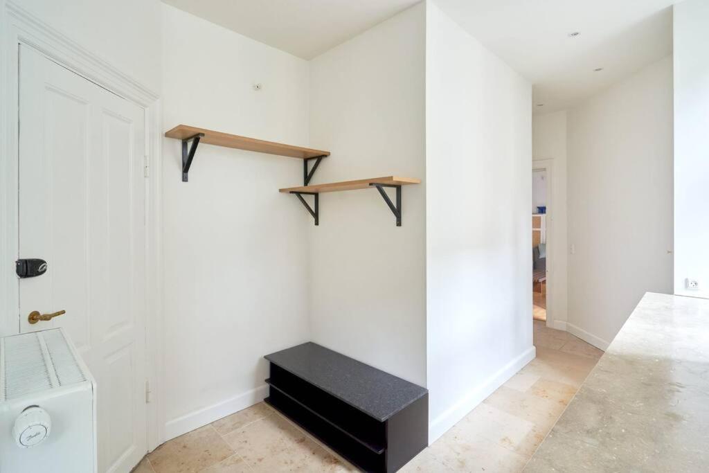 Spacious 3 Bedroom Manor Flat Next To Tivoli Copenhagen Exterior photo